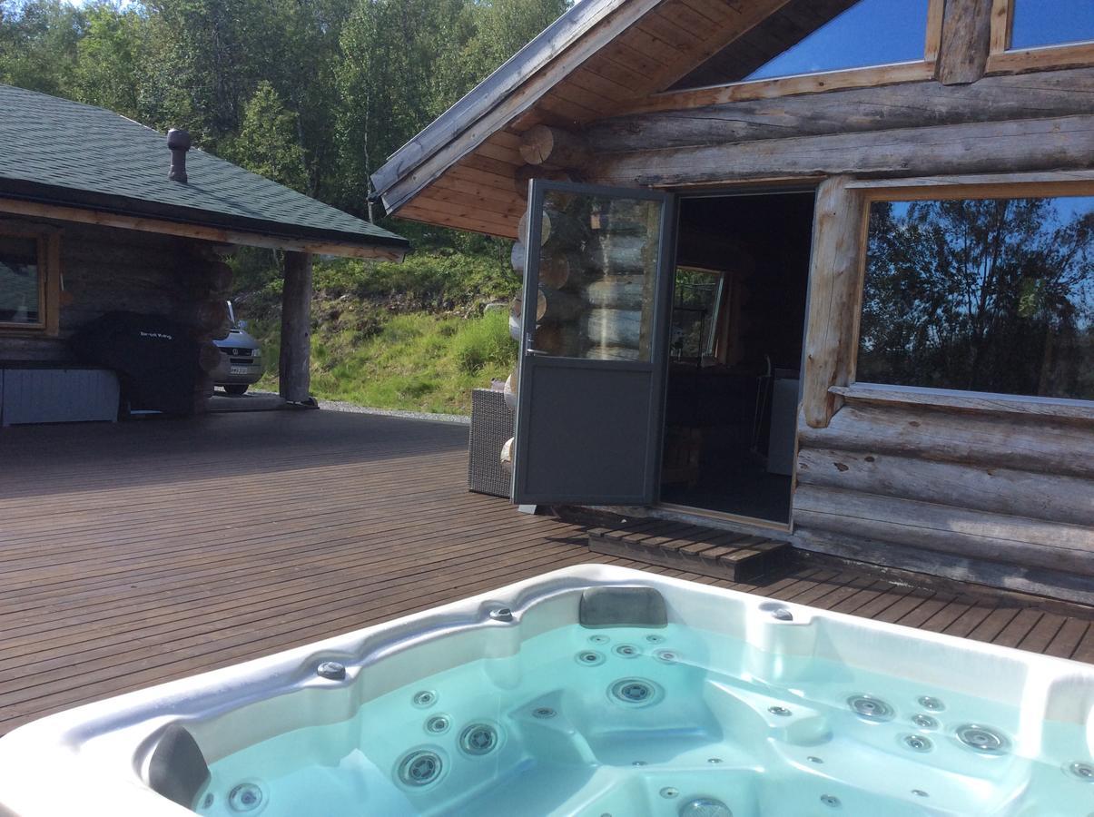 Jarfjord Arctic Aurora Lodge Karpbukt ภายนอก รูปภาพ